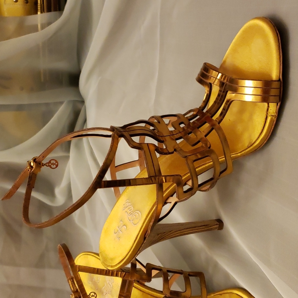Fabi Couture gold cutout leather heels 38/7 - Picture 5 of 8